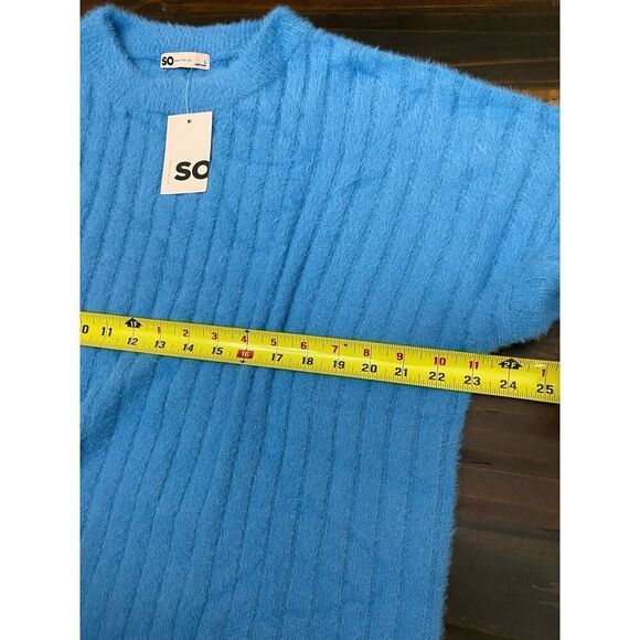 Junior’s SO Ultra Soft Crewneck Light Blue Cozy Core Winter Essentials Size L - Picture 5 of 8